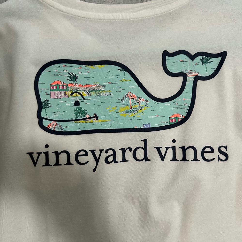Vineyard Vines White Blue Whale Graphic Short Sleeve Tee